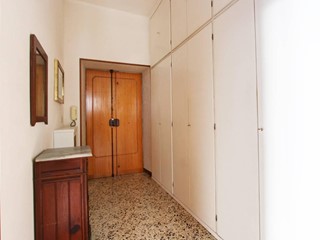 Trilocale in Vendita a Roma, 185'000&euro;, 87 m²