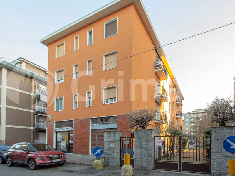 Bilocale in Vendita a Cusano Milanino, 125'000&euro;, 60 m², arredato