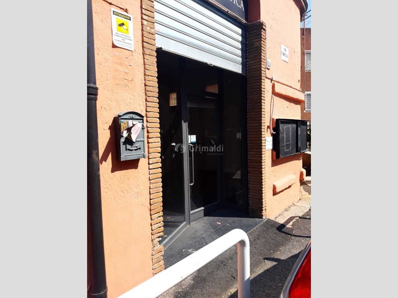 Immobile commerciale in Affitto a Anzio, zona Centro, 600&euro;, 35 m²