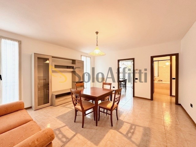 Trilocale in Affitto a Faenza, zona Borgo, 690&euro;, 80 m², arredato