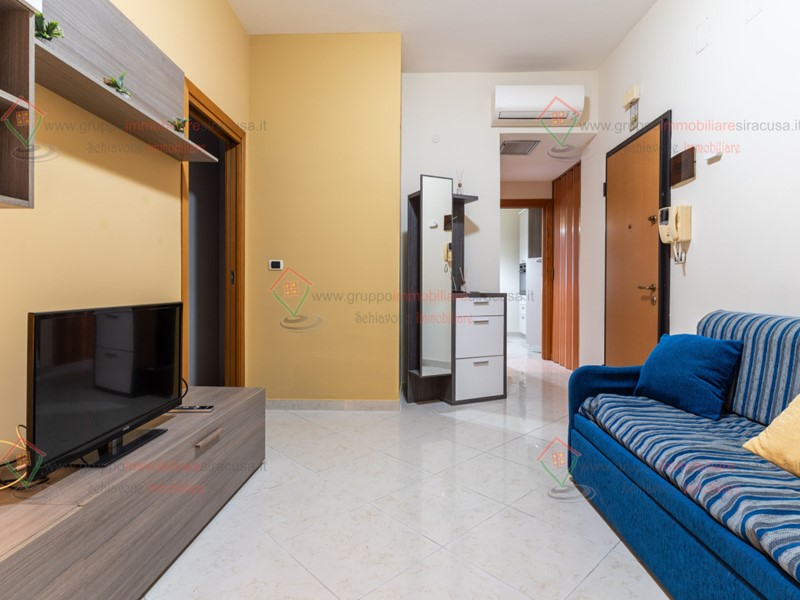 Bilocale in Affitto a Siracusa, zona Tisia Tica Zecchino, 650&euro;, 55 m², arredato