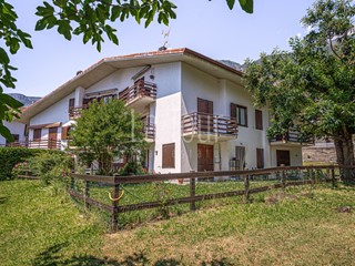 Bilocale in Vendita a Saint Vincent, 75'000&euro;, 46 m², con Box