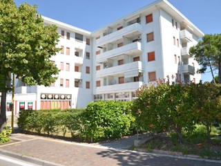 Trilocale in Vendita a San Michele al Tagliamento, zona Bibione, 135'000&euro;, 38 m², arredato