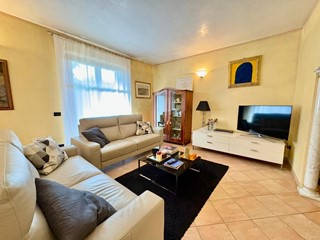 Villa in Vendita a Massa, 490'000&euro;, 150 m²