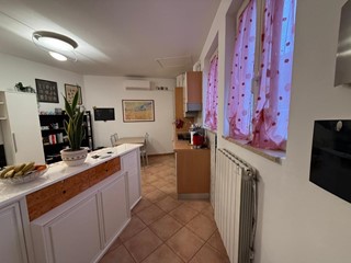 Trilocale in Vendita a Siena, 220'000&euro;, 49 m², arredato