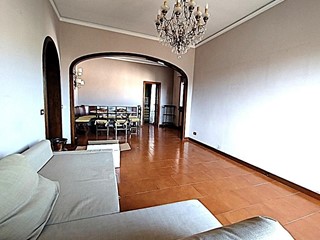 Appartamento in Vendita a Lucca, zona San Donato, 250'000&euro;, 103 m², arredato, con Box