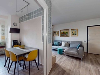 Trilocale in Vendita a Lonate Ceppino, 158'000&euro;, 89 m²