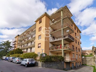Appartamento in Vendita a Gravina di Catania, 169'000&euro;, 147 m²
