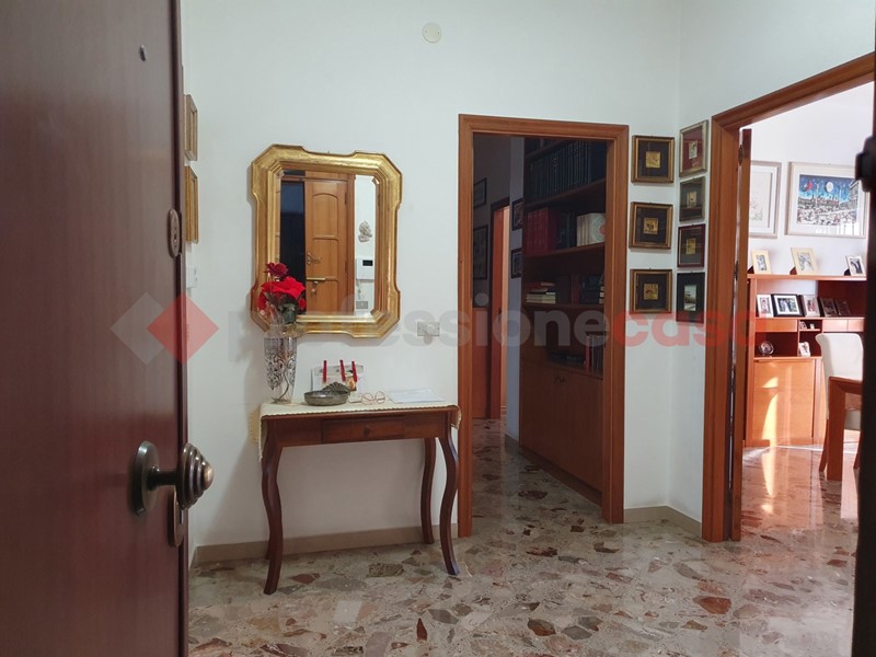 Quadrilocale in Vendita a Bari, 250'000&euro;, 128 m²