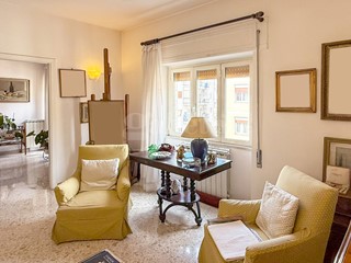 Quadrilocale in Vendita a Napoli, 348'000&euro;, 90 m²