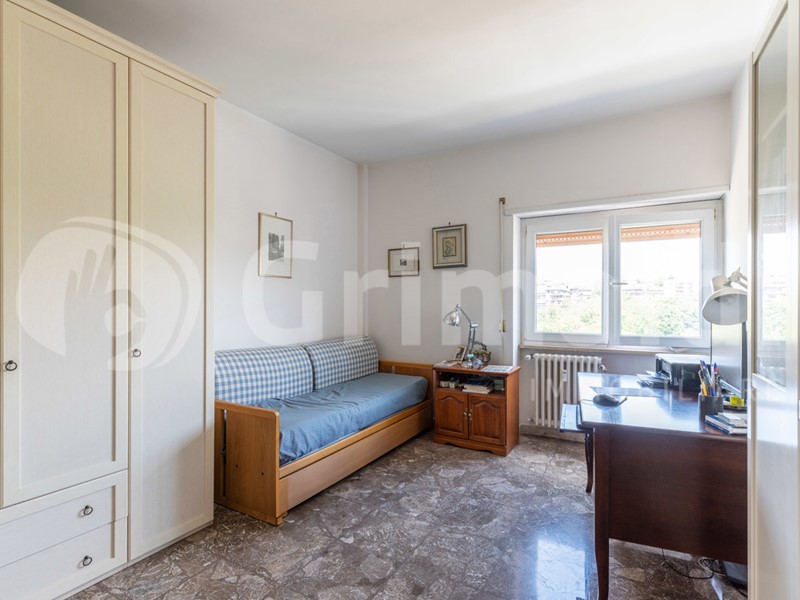 Trilocale in Vendita a Roma, 320'000&euro;, 132 m²