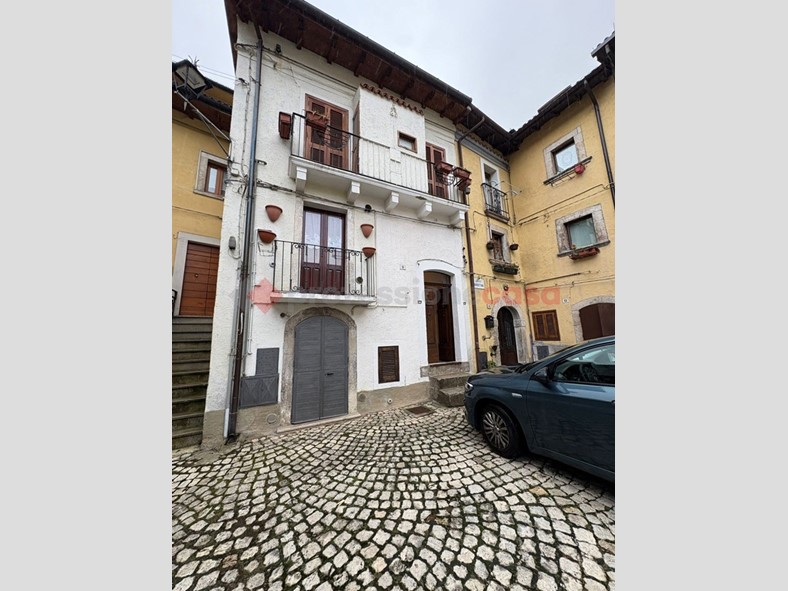 Bilocale in Vendita a Pescasseroli, 65'000&euro;, 35 m²