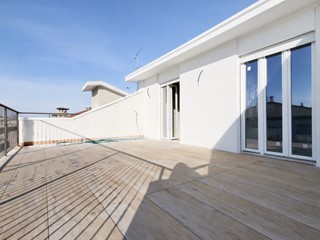 Quadrilocale in Vendita a Brescia, 409'000&euro;, 145 m², con Box