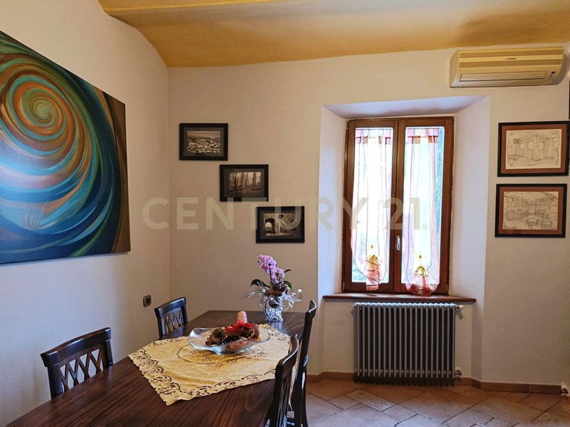Appartamento in Vendita a Abbadia San Salvatore, 99'900&euro;, 110 m²
