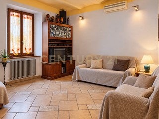 Appartamento in Vendita a Abbadia San Salvatore, 99'900&euro;, 110 m²