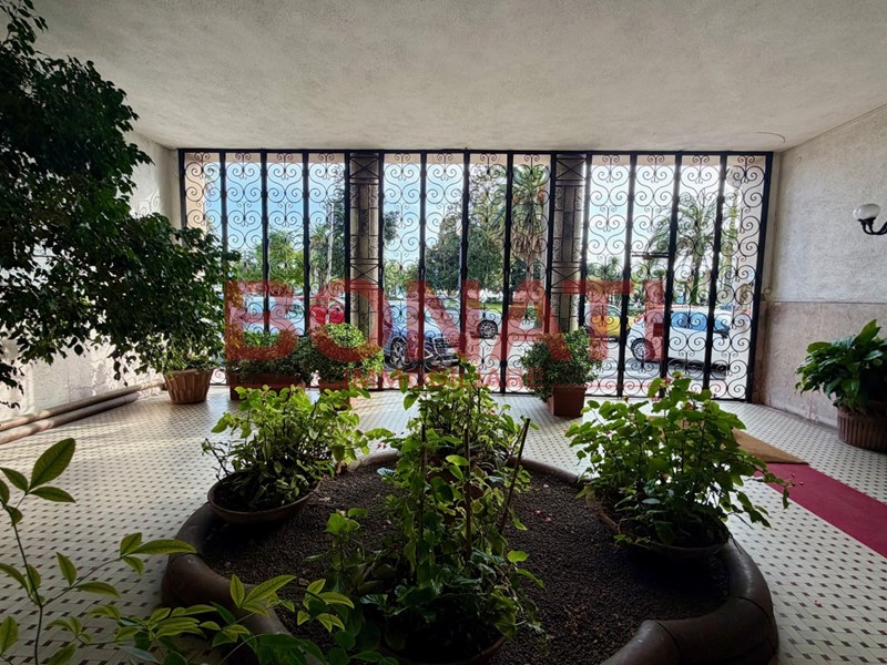 Appartamento in Vendita a La Spezia, zona Centro, 455'000&euro;, 157 m², arredato