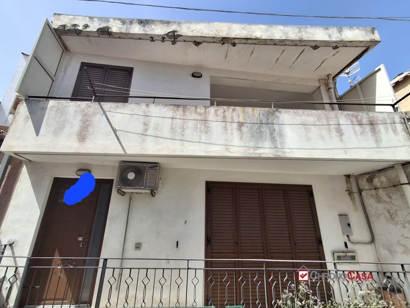 Quadrilocale in Vendita a Messina, 95'000&euro;, 110 m²
