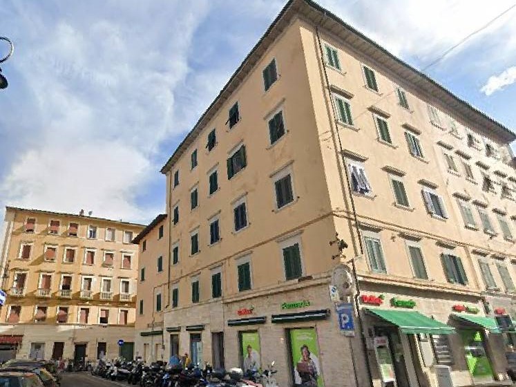 Quadrilocale in Vendita a Livorno, 45'000&euro;, 74 m²
