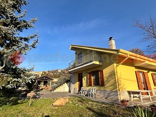 Villa in Vendita a Fumone, 135'000&euro;, 130 m², arredato