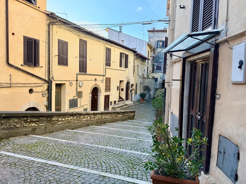 Bilocale in Vendita a Fiuggi, 22'000&euro;, 40 m², arredato