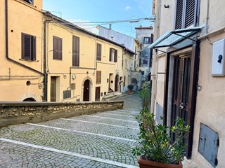 Bilocale in Vendita a Fiuggi, 22'000&euro;, 40 m², arredato