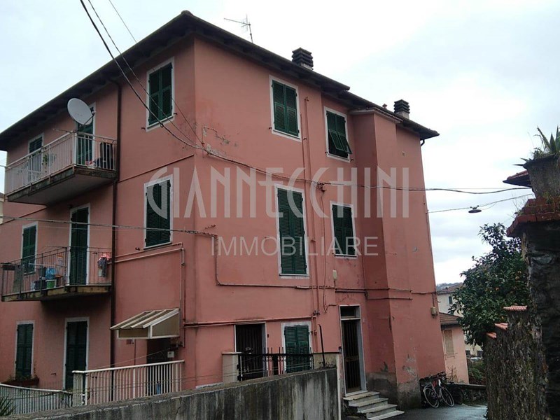 Trilocale in Vendita a La Spezia, zona Pegazzano, 80'000&euro;, 50 m²