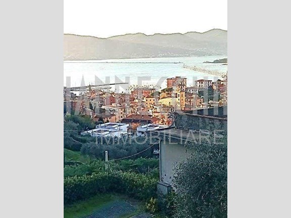 Quadrilocale in Vendita a Lerici, zona Carbognano, 395'000&euro;, 97 m²