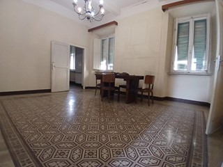 Appartamento in Vendita a Livorno, 150'000&euro;, 162 m²