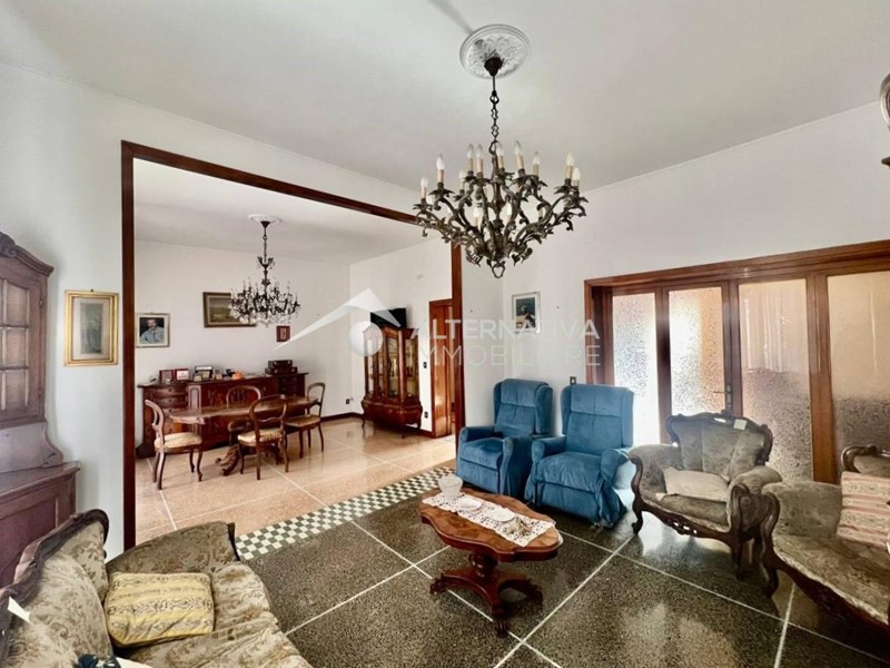 Appartamento in Vendita a Livorno, 450'000&euro;, 250 m²