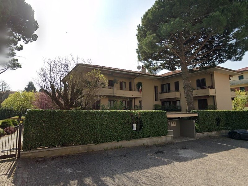 Quadrilocale in Vendita a Carate Brianza, 136'500&euro;, 113 m², con Box