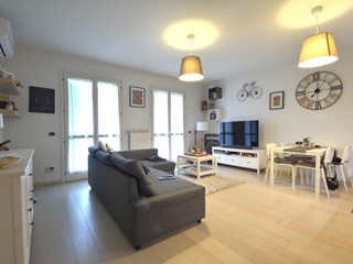 Trilocale in Vendita a Lucca, zona Santissima Annunziata, 160'000&euro;, 50 m²