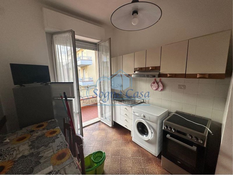 Bilocale in Vendita a Sarzana, zona Marinella di Sarzana, 160'000&euro;, 50 m², arredato