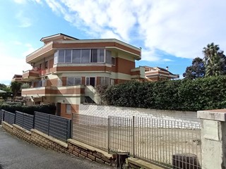 Quadrilocale in Vendita a Nettuno, 195'000&euro;, 130 m²