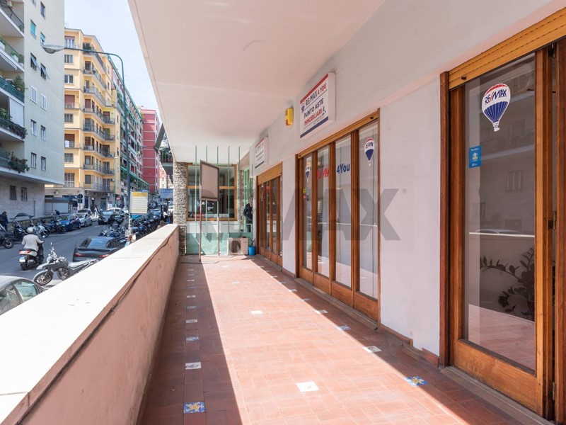 Appartamento in Vendita a Napoli, 780'000&euro;, 220 m²