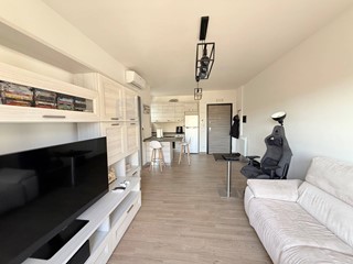 Bilocale in Vendita a Roma, 275'000&euro;, 56 m²