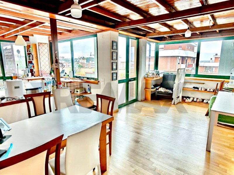 Appartamento in Affitto a Frosinone, 700&euro;, 157 m²