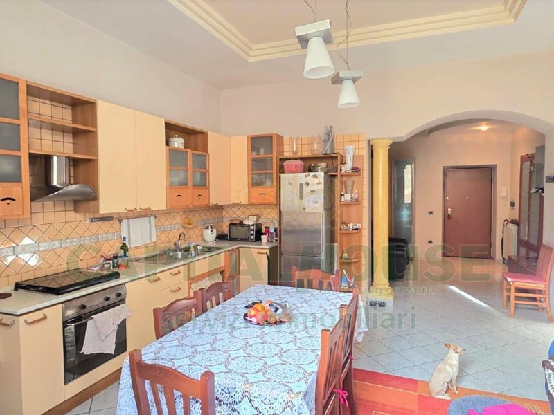 Trilocale in Vendita a Caserta, 100'000&euro;, 65 m²