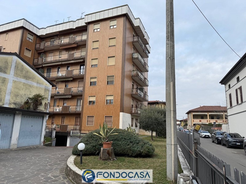 Trilocale in Vendita a Rovato, 145'000&euro;, 103 m²