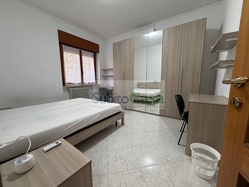 Trilocale in Affitto a Chieti, 300&euro;, 60 m²