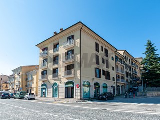 Appartamento in Vendita a Avellino, 250'000&euro;, 150 m²