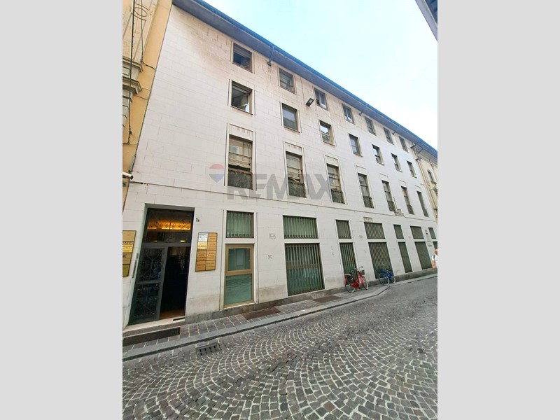 Bilocale in Affitto a Pavia, 750&euro;, 56 m²