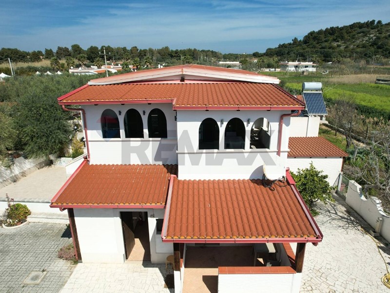 Appartamento in Vendita a Vieste, 379'000&euro;, 192 m²