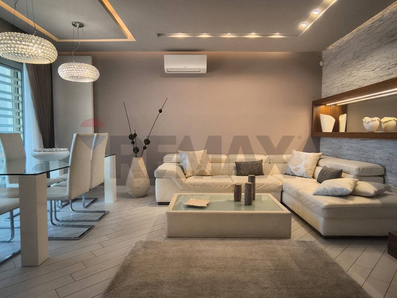 Quadrilocale in Vendita a Monopoli, 485'000&euro;, 140 m², con Box