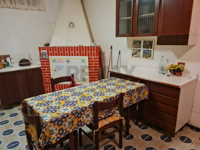 Trilocale in Vendita a Moneglia, 149'000&euro;, 70 m²