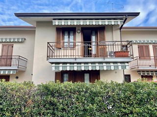 Trilocale in Vendita a Desenzano del Garda, 275'000&euro;, 85 m²