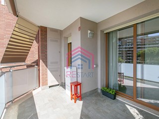 Quadrilocale in Vendita a Pomezia, 99'000&euro;, 90 m²