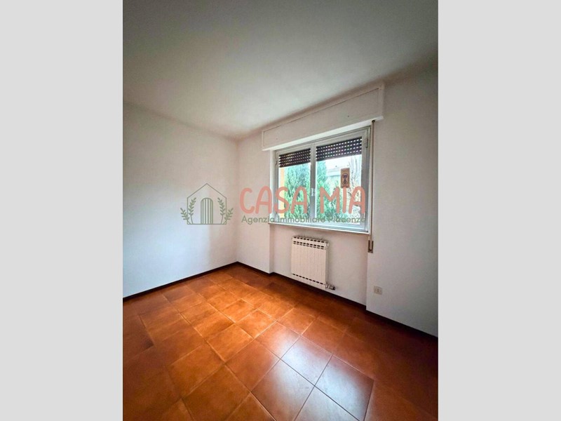 Quadrilocale in Vendita a Rottofreno, 150'000&euro;, 105 m²