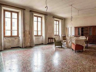 Appartamento in Vendita a Genova, 485'000&euro;, 150 m²