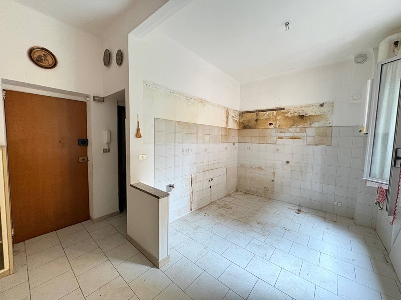 Appartamento in Vendita a Genova, 48'000&euro;, 60 m²