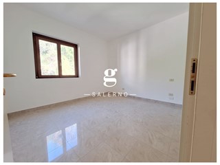 Trilocale in Vendita a Salerno, 240'000&euro;, 79 m²